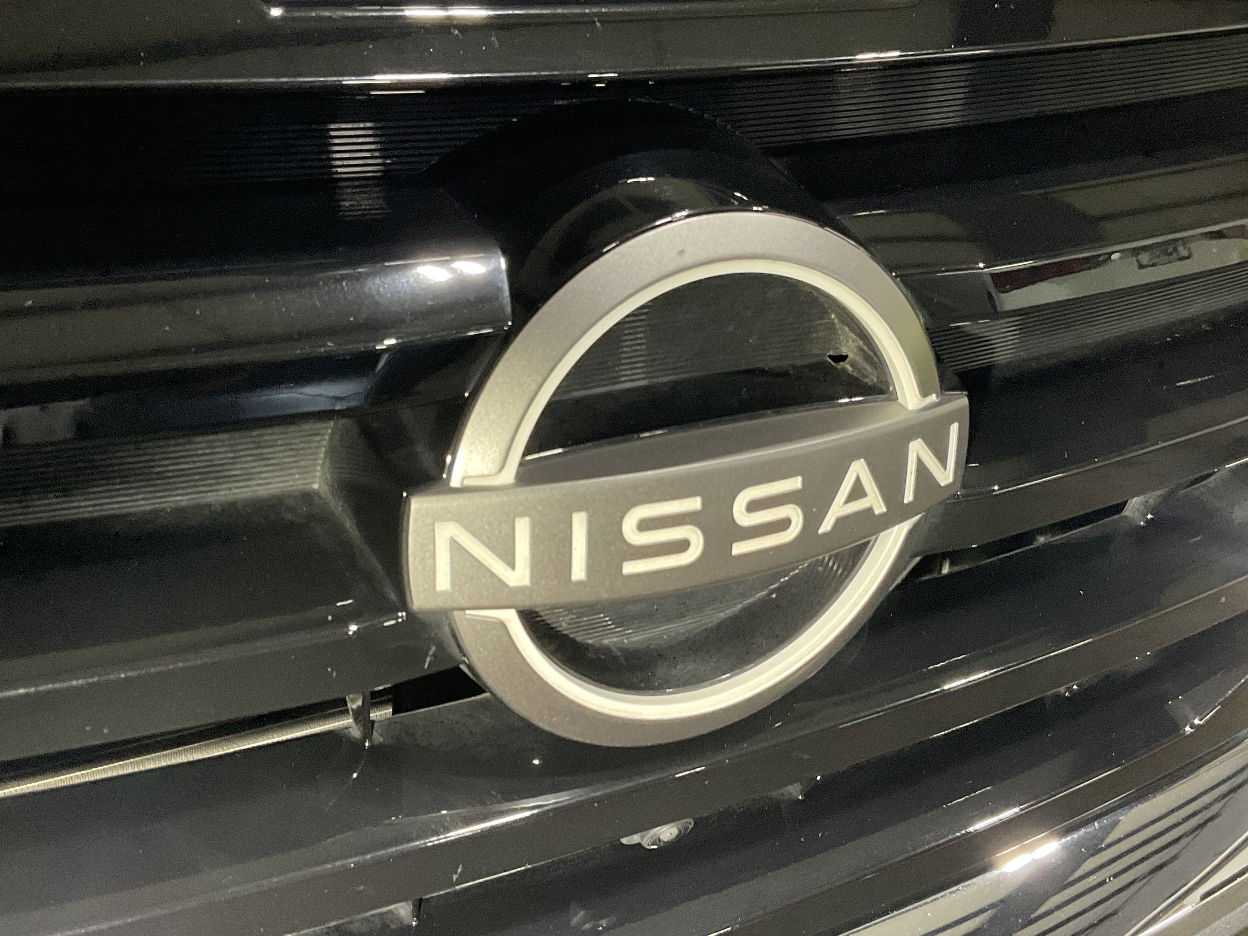 Used 2025 Nissan Pathfinder SL image 6