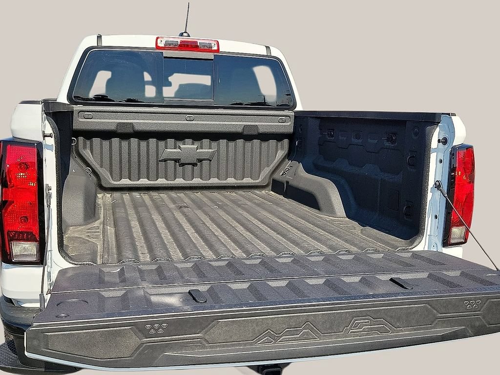 Used 2026 Chevrolet Colorado Trail Boss AWD/4WD image 8