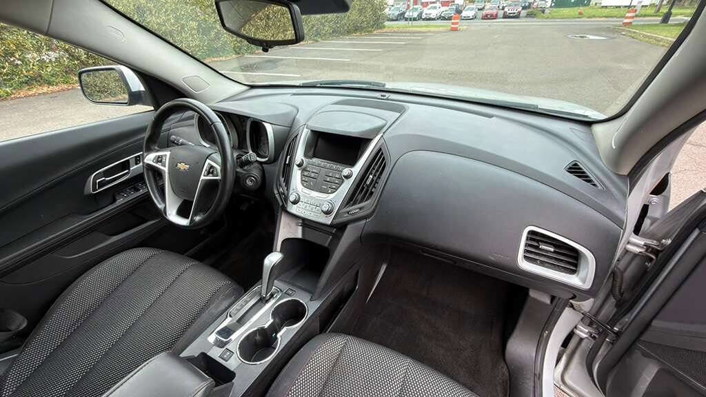 Used 2015 Chevrolet Equinox LT w/ Driver Convenience Package AWD/4WD image 28