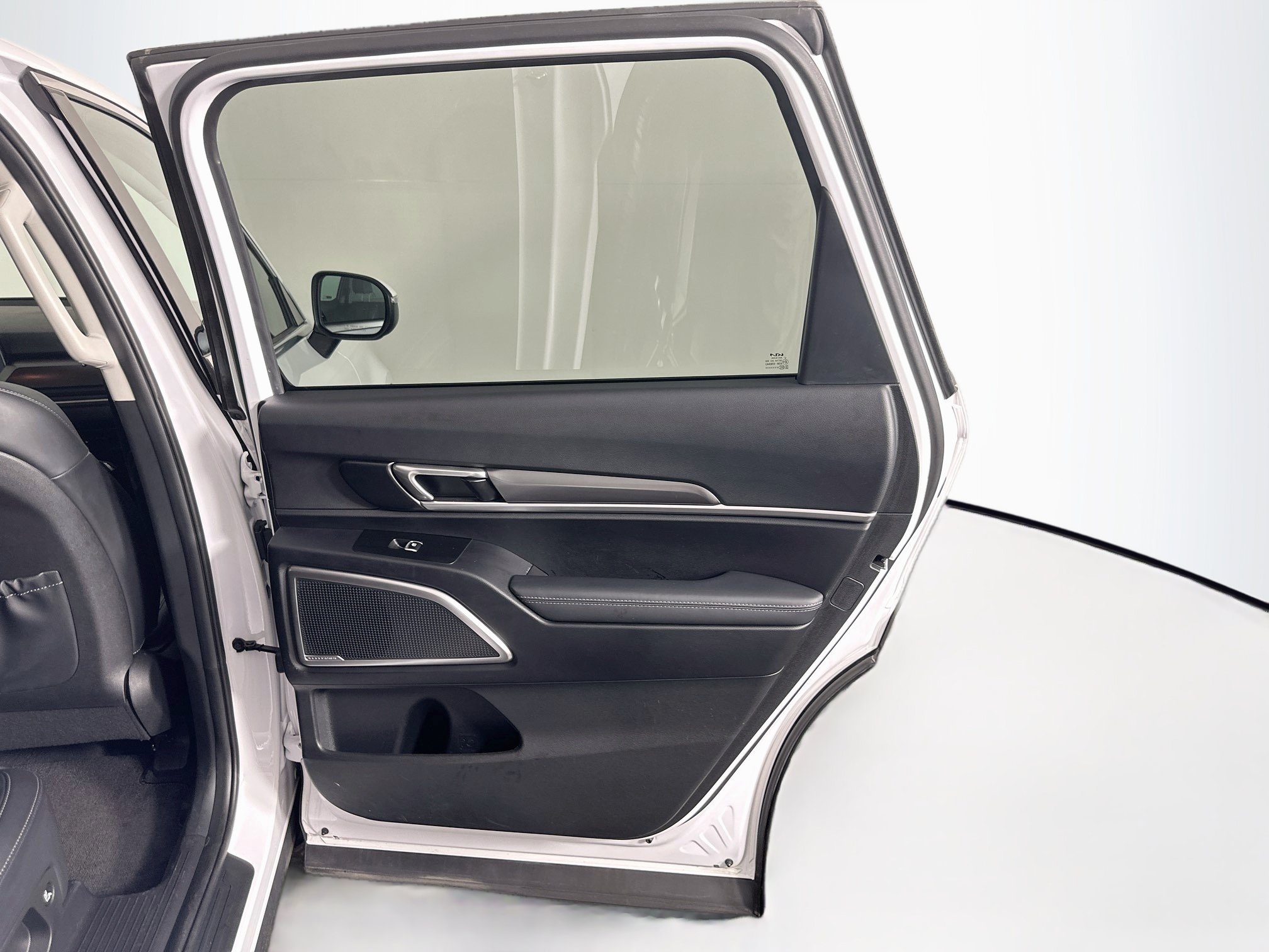 Used 2024 Kia Telluride LX FWD image 31
