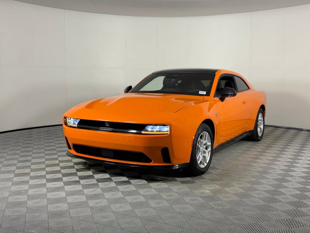 Used 2025 Dodge Charger R/T w/ Sun & Sound Package image 10