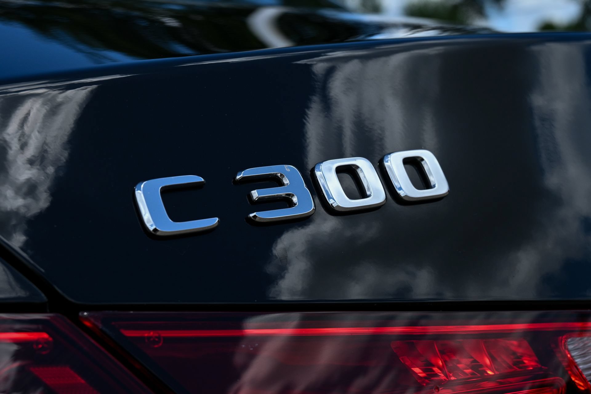 Used 2025 Mercedes-Benz C 300 Sedan image 19