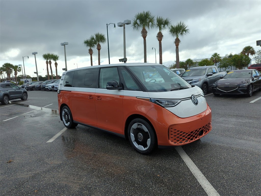 New 2025 Volkswagen ID. Buzz Pro S Plus video 2