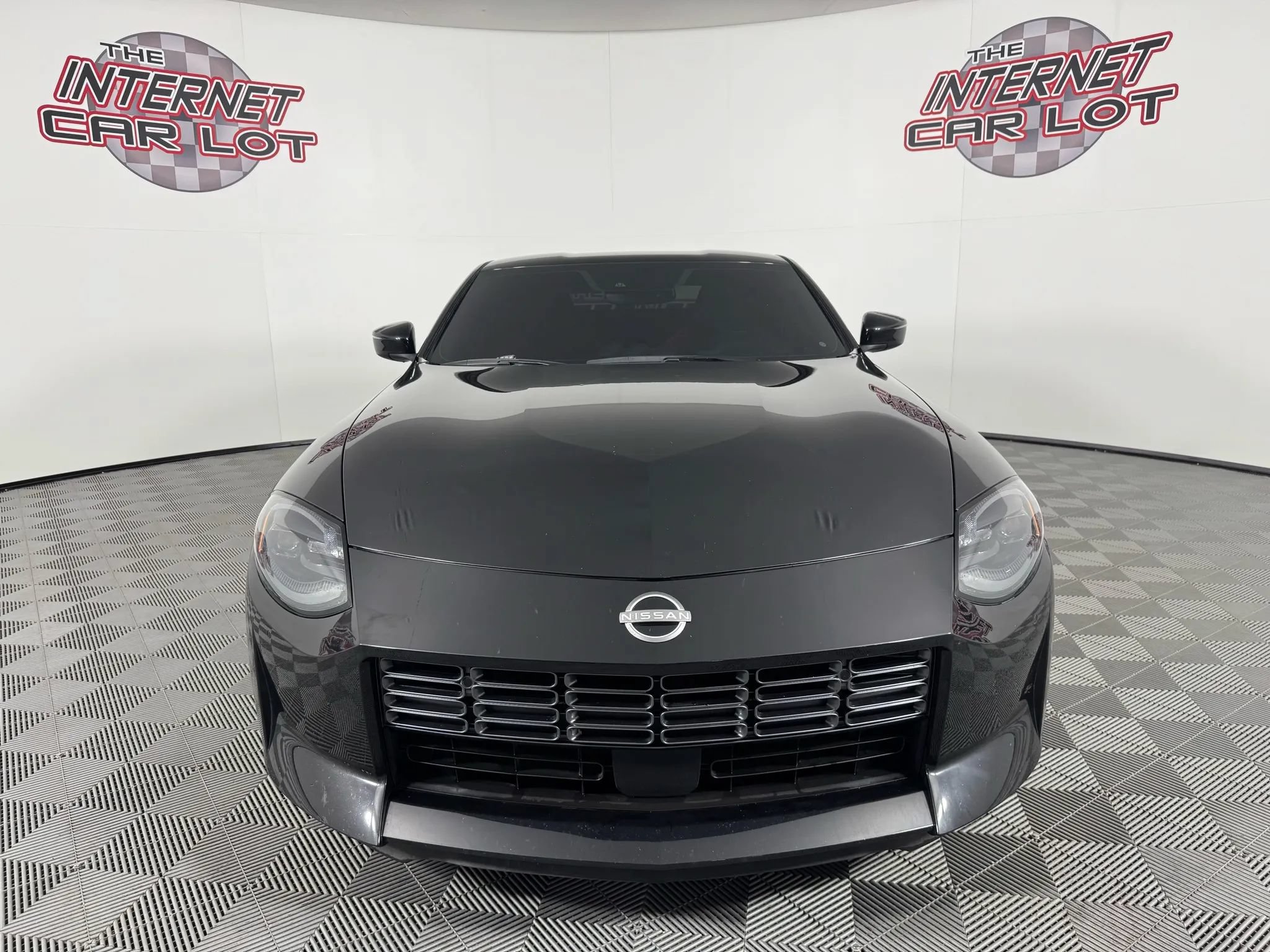 Used 2023 Nissan Z w/ Floor Mat Package (L93) RWD image 2