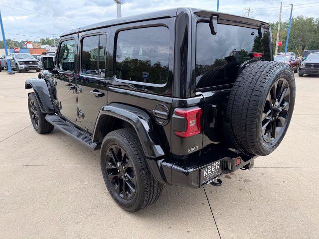 Used 2022 Jeep Wrangler Unlimited Sahara AWD/4WD image 5