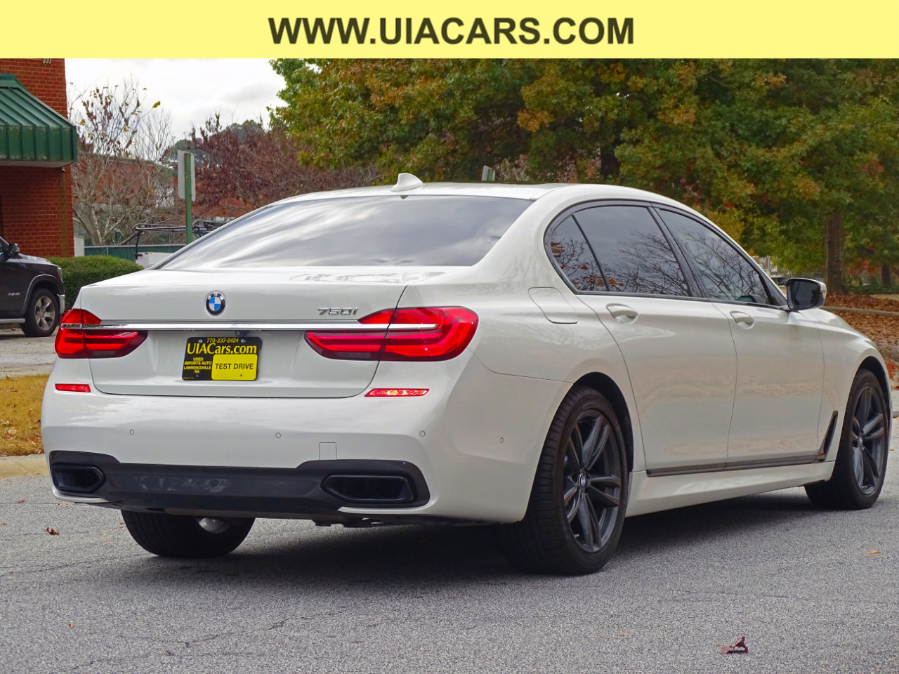 Used 2018 BMW 750i image 6