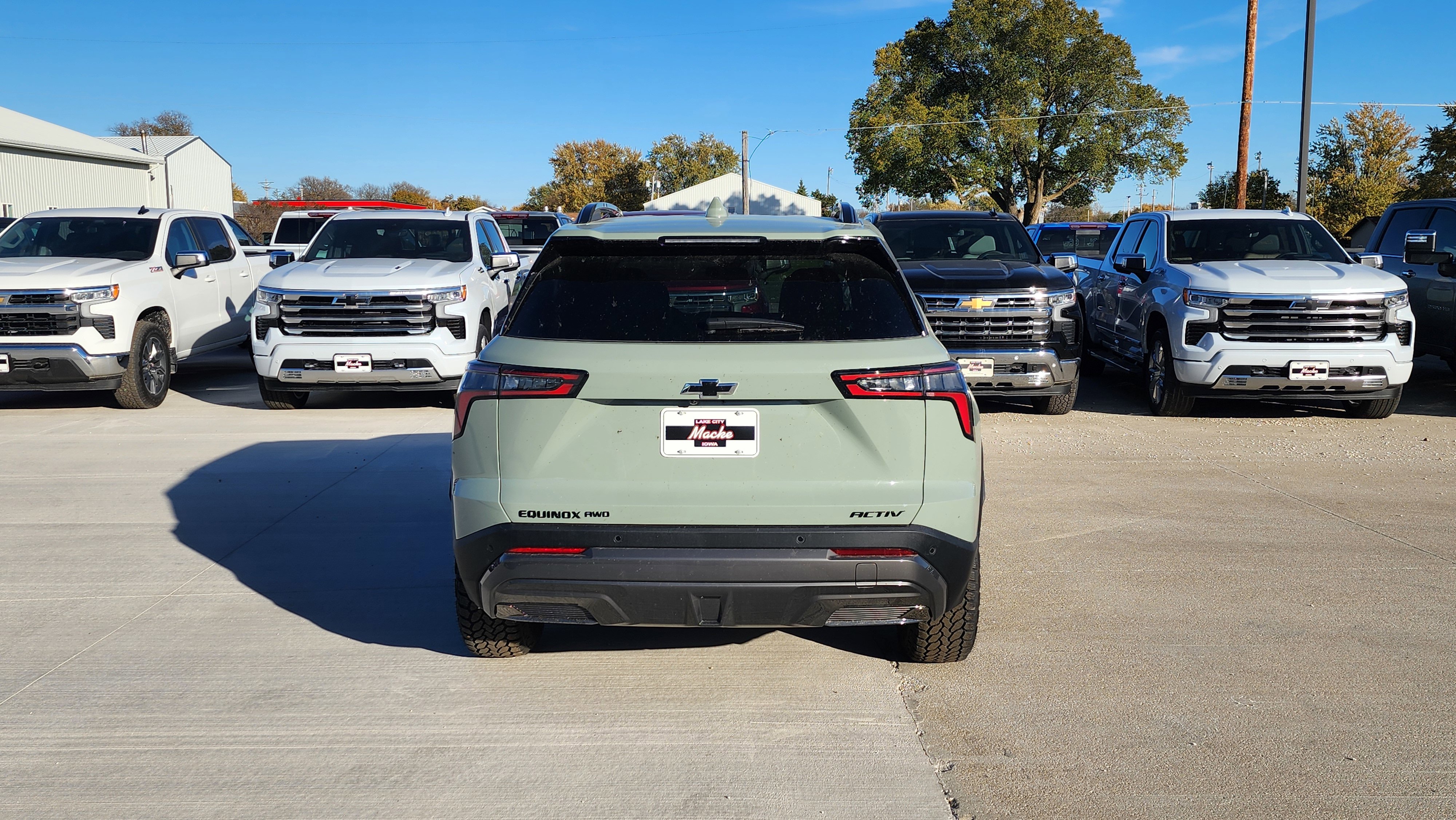New 2026 Chevrolet Equinox ACTIV image 5