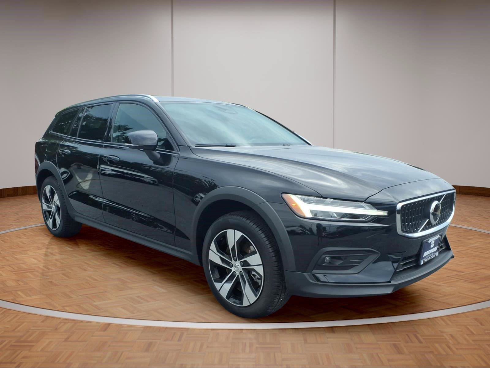 New 2026 Volvo V60 B5 Cross Country Plus w/ Climate Package AWD/4WD image 1