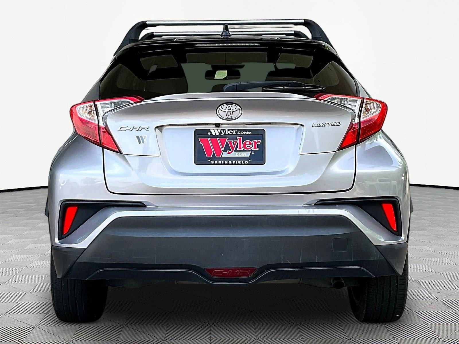 Used 2019 Toyota C-HR Limited FWD image 5