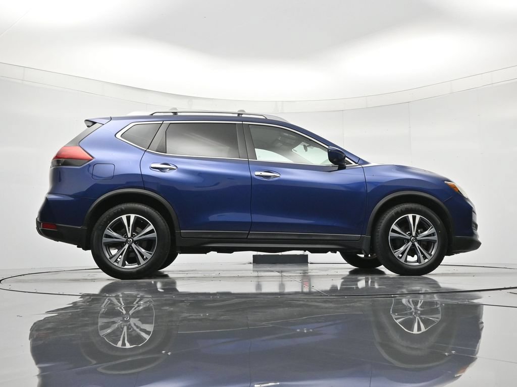 Used 2019 Nissan Rogue SV w/ Premium Package FWD image 39