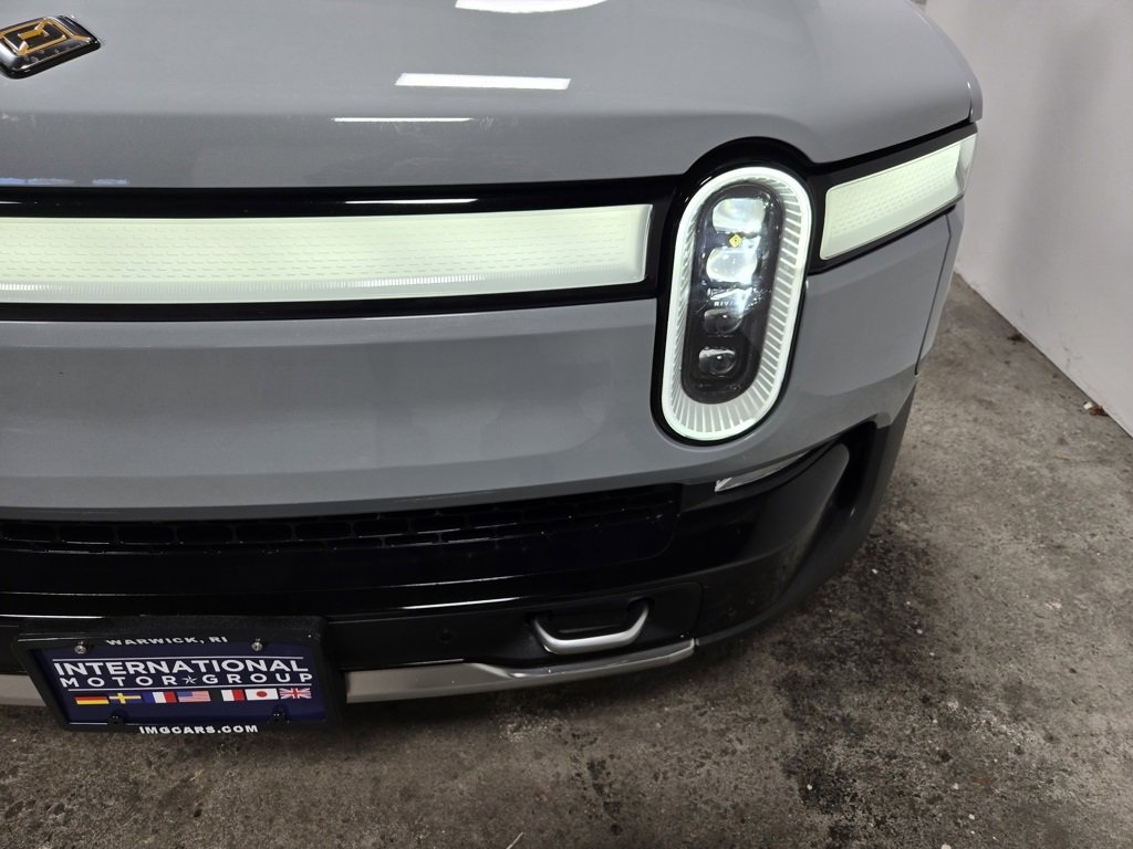 Used 2022 Rivian R1T Adventure image 6