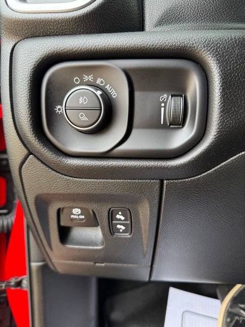 Used 2023 RAM 1500 Big Horn AWD/4WD image 10