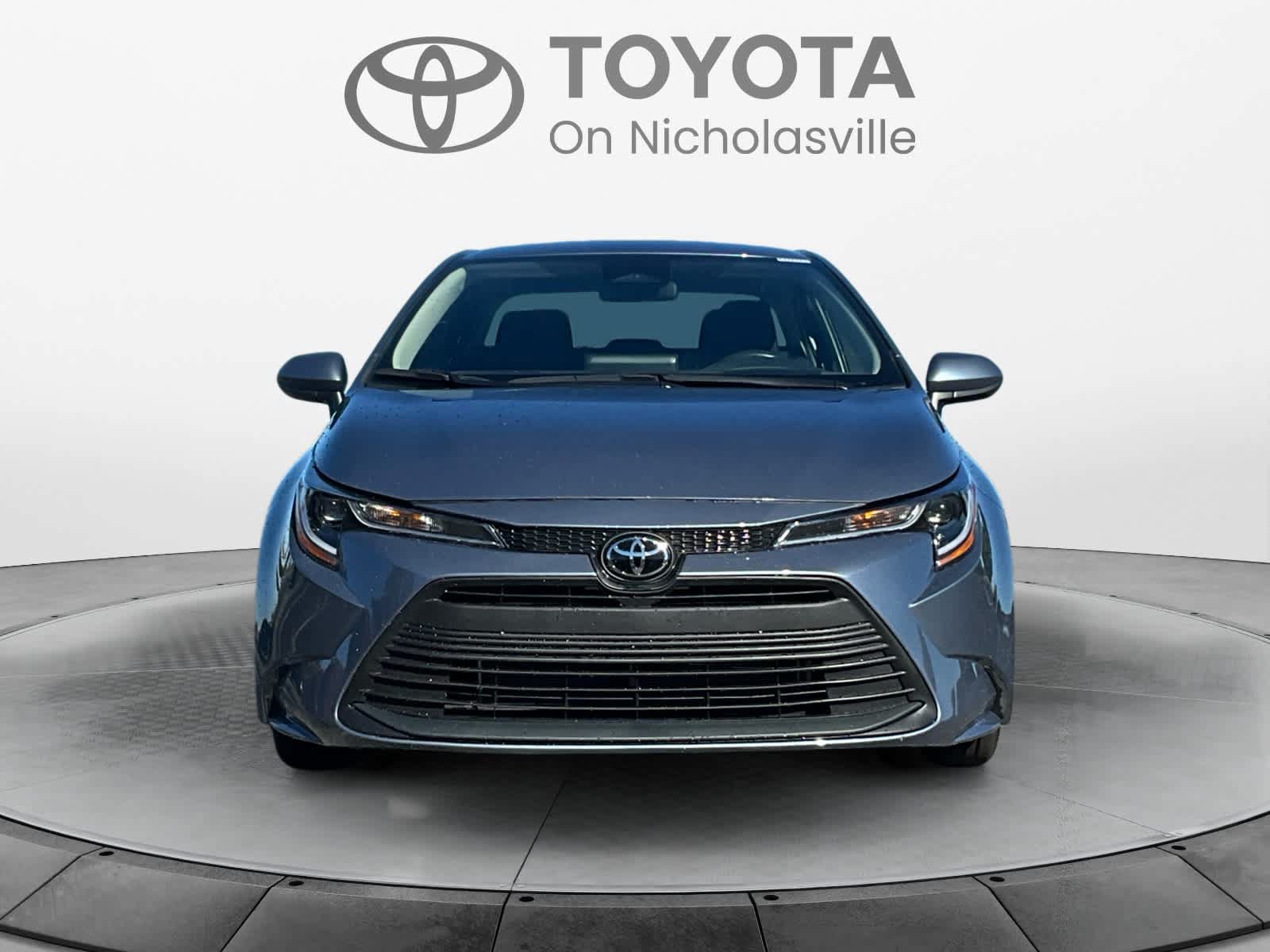 Used 2024 Toyota Corolla LE FWD image 8
