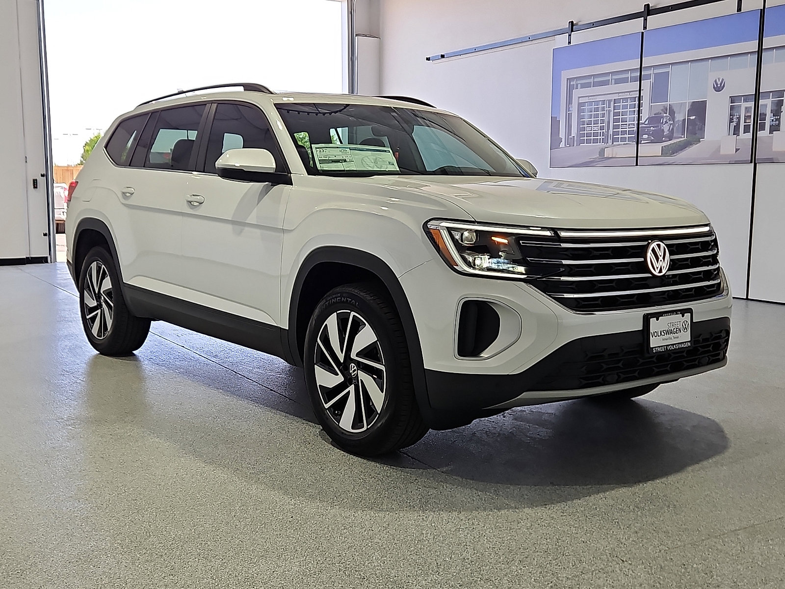 New 2026 Volkswagen Atlas SE FWD image 5