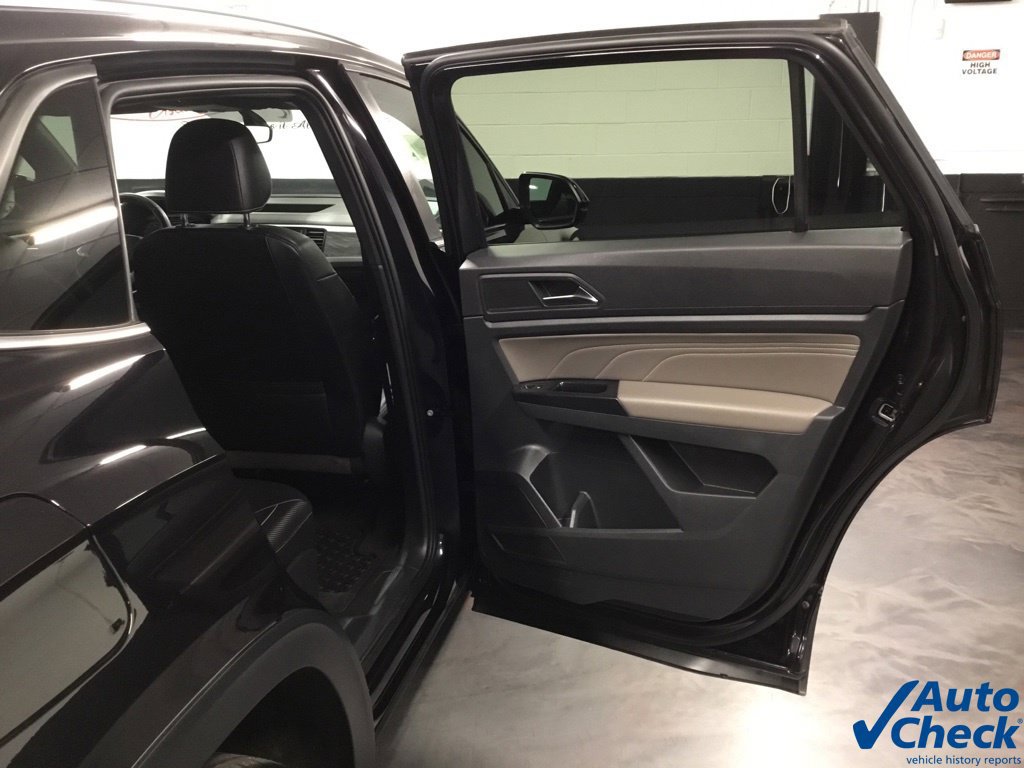 Used 2021 Volkswagen Atlas Cross Sport SE AWD/4WD image 36
