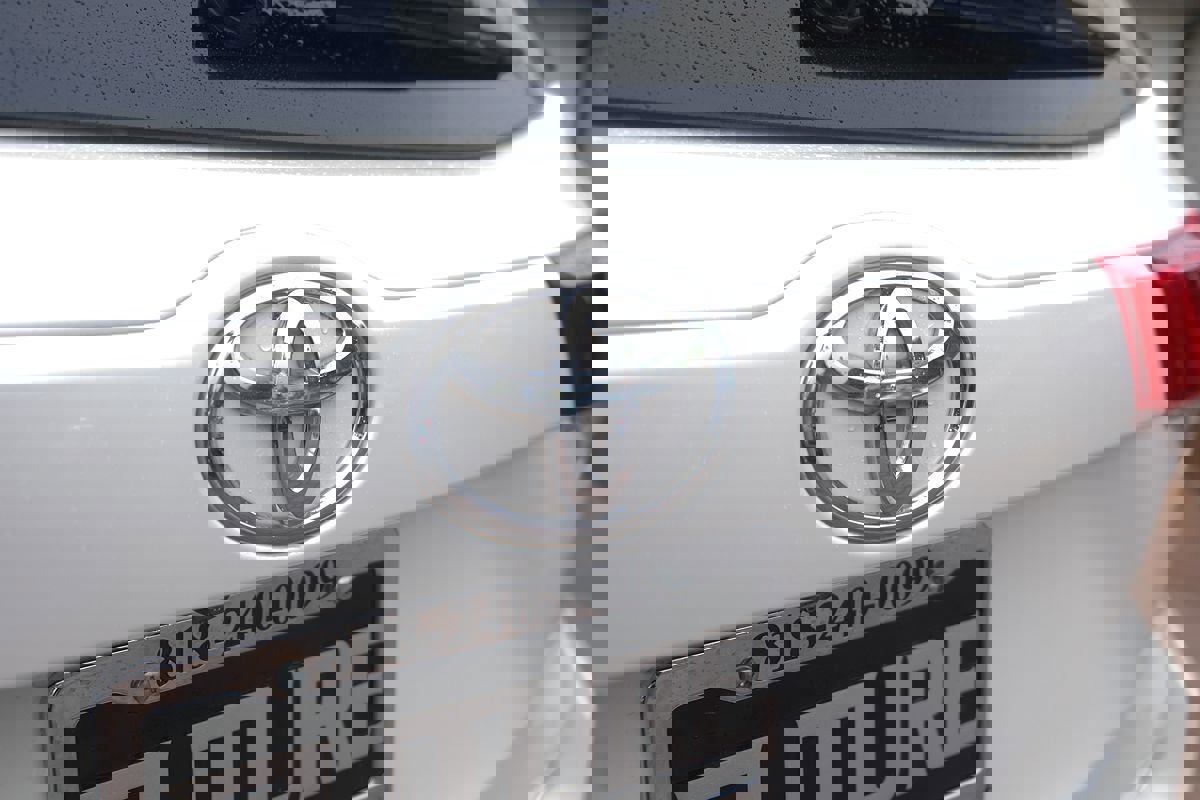 Used 2017 Toyota Highlander LE image 47