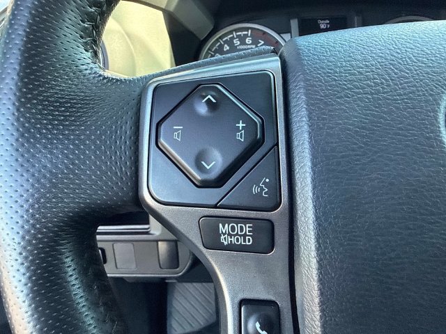 Used 2017 Toyota Tacoma SR5 w/ Tow Package RWD image 28