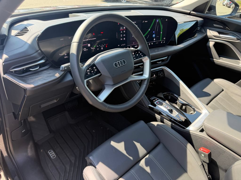 Used 2025 Audi Q5 Premium Plus AWD/4WD image 13