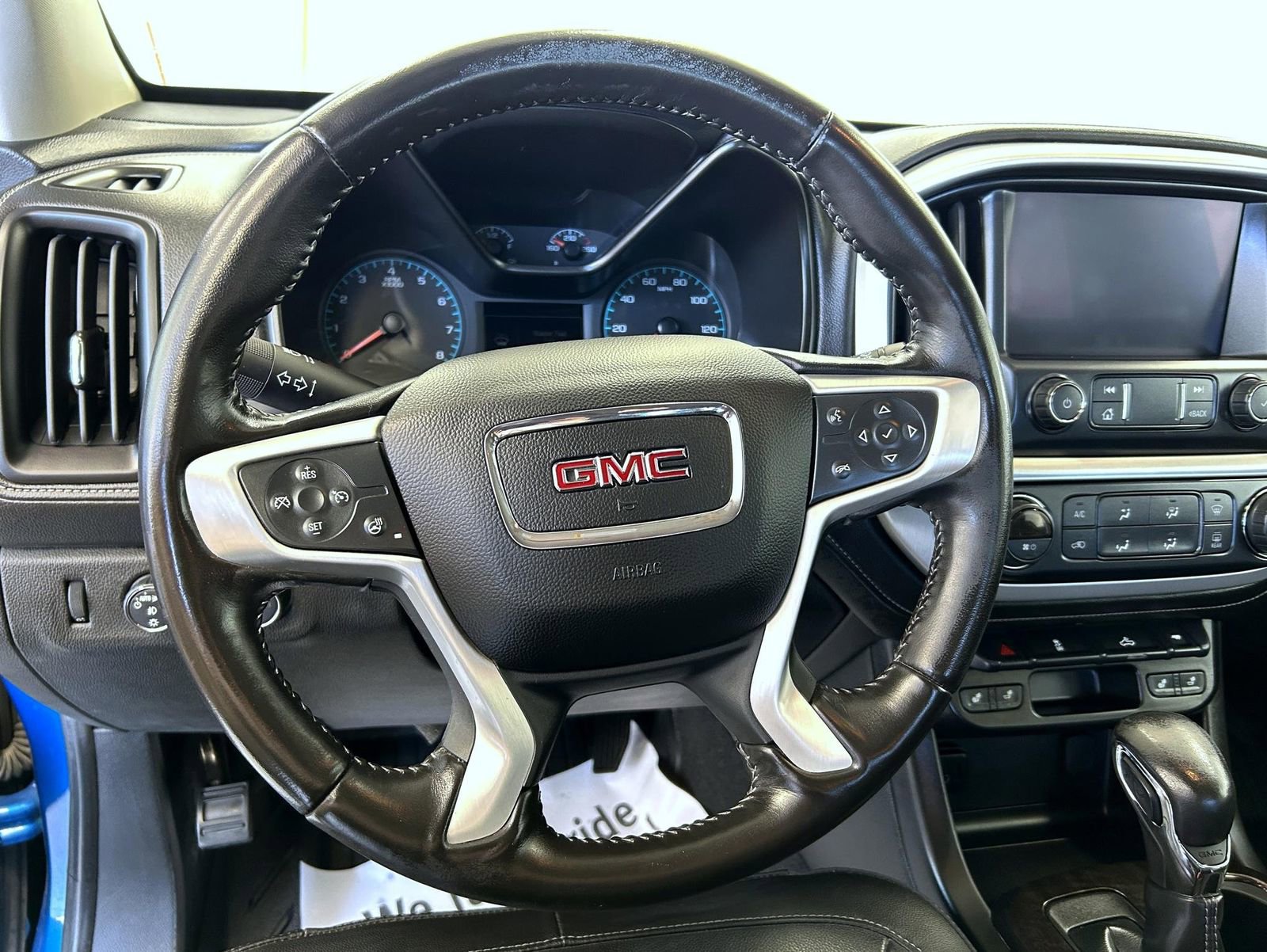 Used 2022 GMC Canyon Elevation image 11