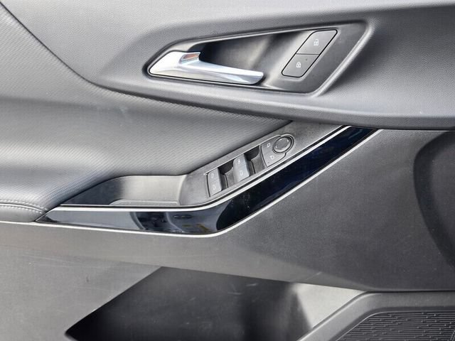 Used 2025 Chevrolet Equinox LT w/ Safety and Technology Package FWD image 21