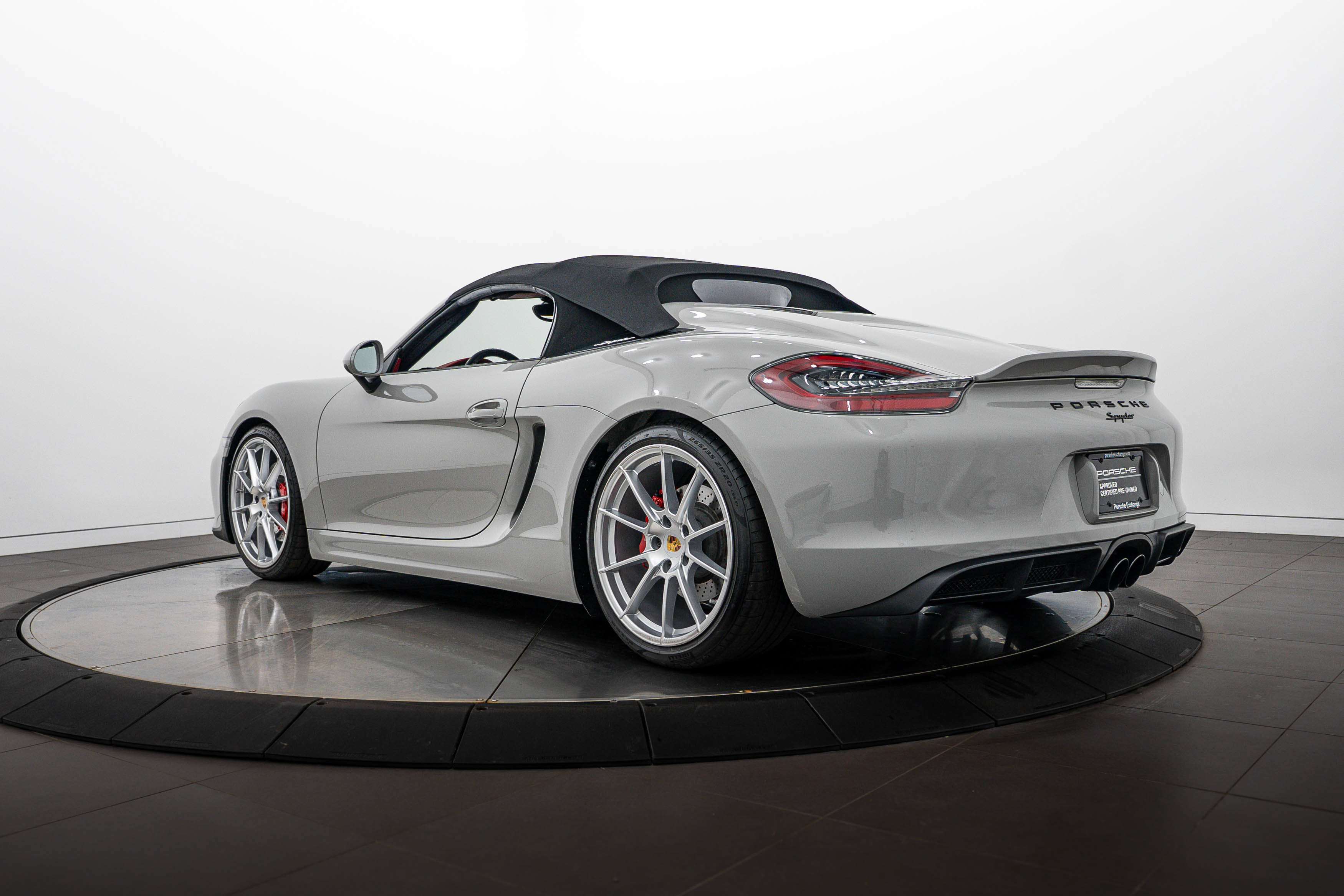 Certified 2016 Porsche Boxster Spyder RWD image 27