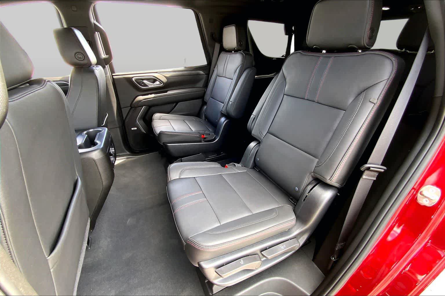 Used 2024 Chevrolet Tahoe RST w/ Luxury Package AWD/4WD image 21