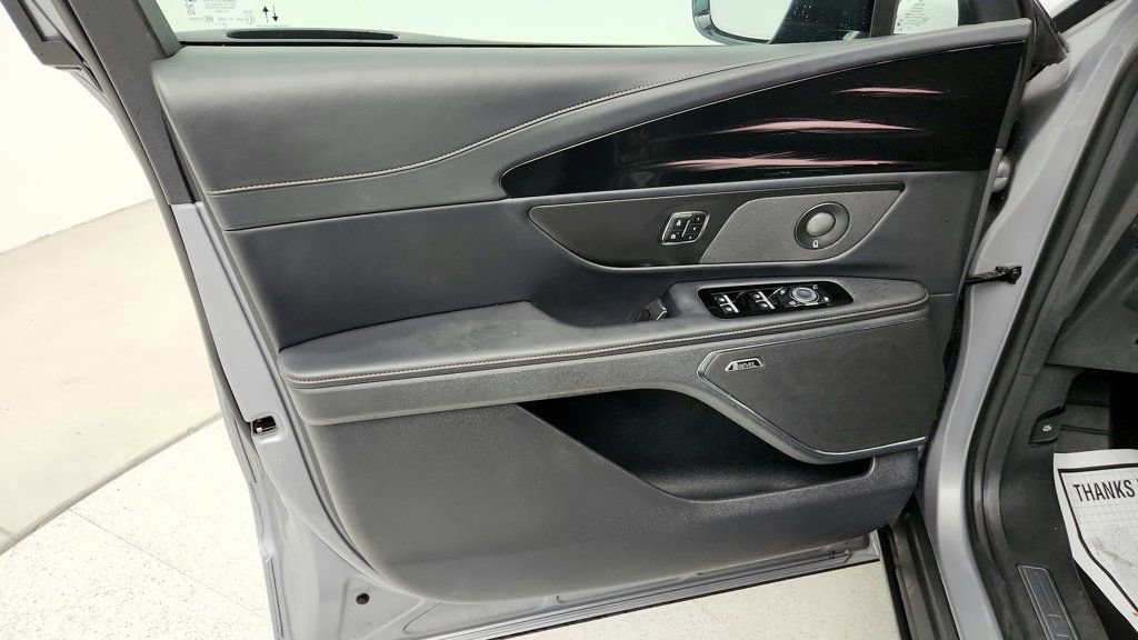 Used 2024 Lincoln Nautilus Premier w/ Equipment Group 102A image 12