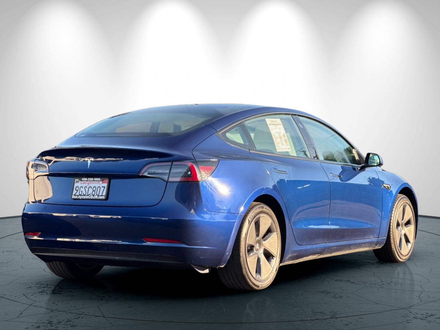Used 2023 Tesla Model 3 Standard Range RWD image 4