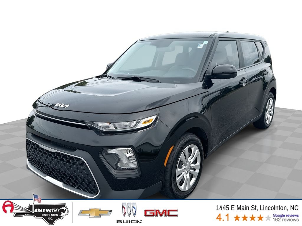Used 2022 Kia Soul LX FWD image 1