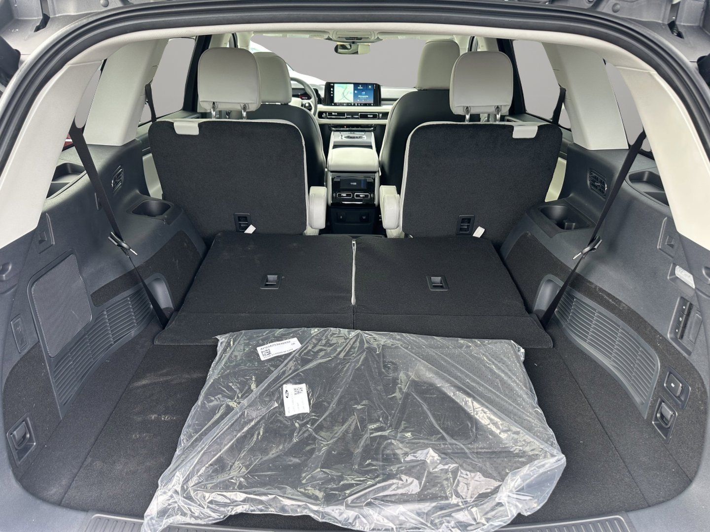 New 2026 Lincoln Aviator AWD image 8