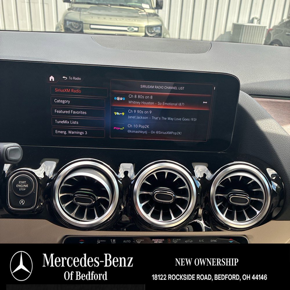 Used 2023 Mercedes-Benz GLA 250 4MATIC image 9