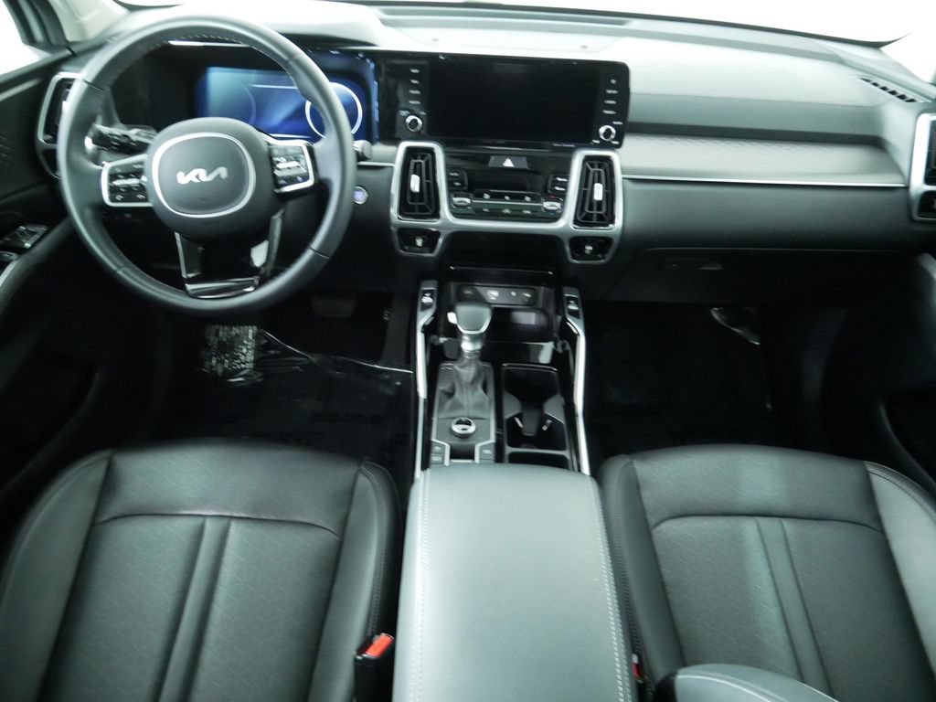 Certified 2023 Kia Sorento SX AWD/4WD image 21