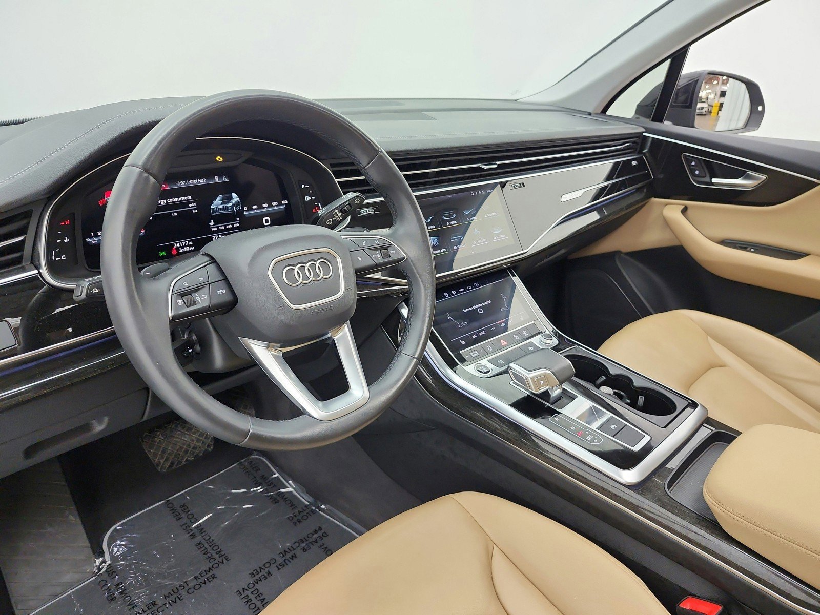 Used 2023 Audi Q7 3.0T Premium w/ Convenience Package image 12