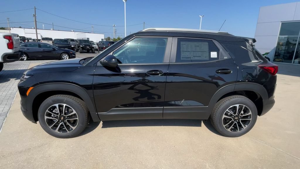New 2026 Chevrolet TrailBlazer LT w/ Convenience Package AWD/4WD image 7
