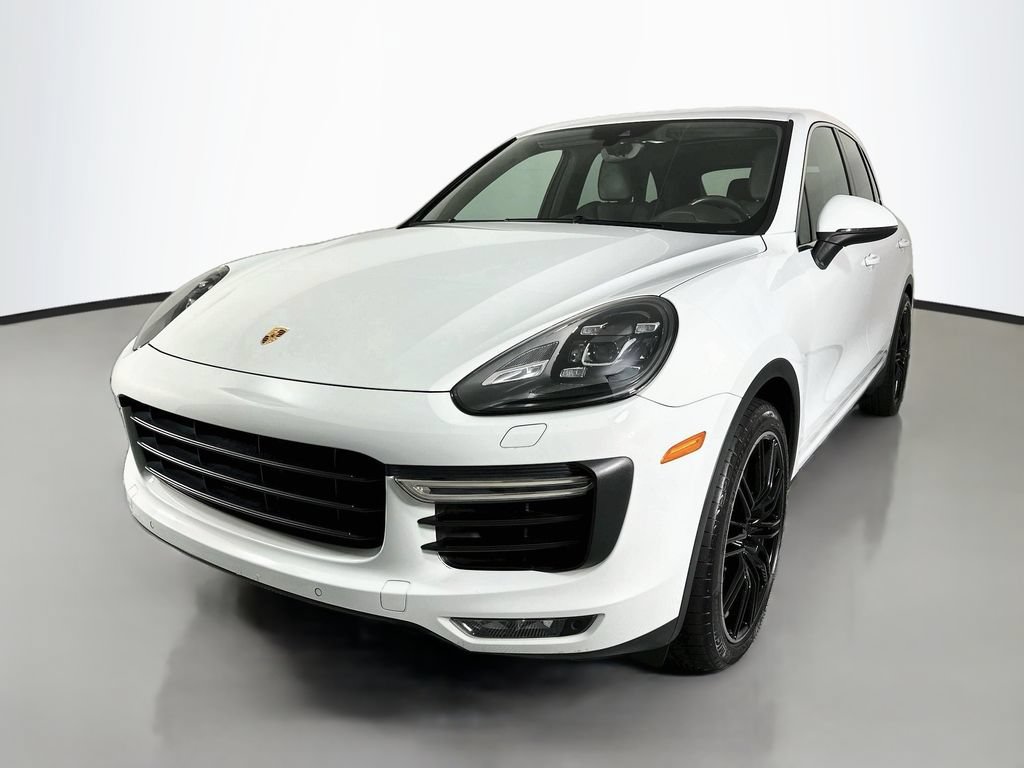 Used 2015 Porsche Cayenne Turbo AWD/4WD image 1