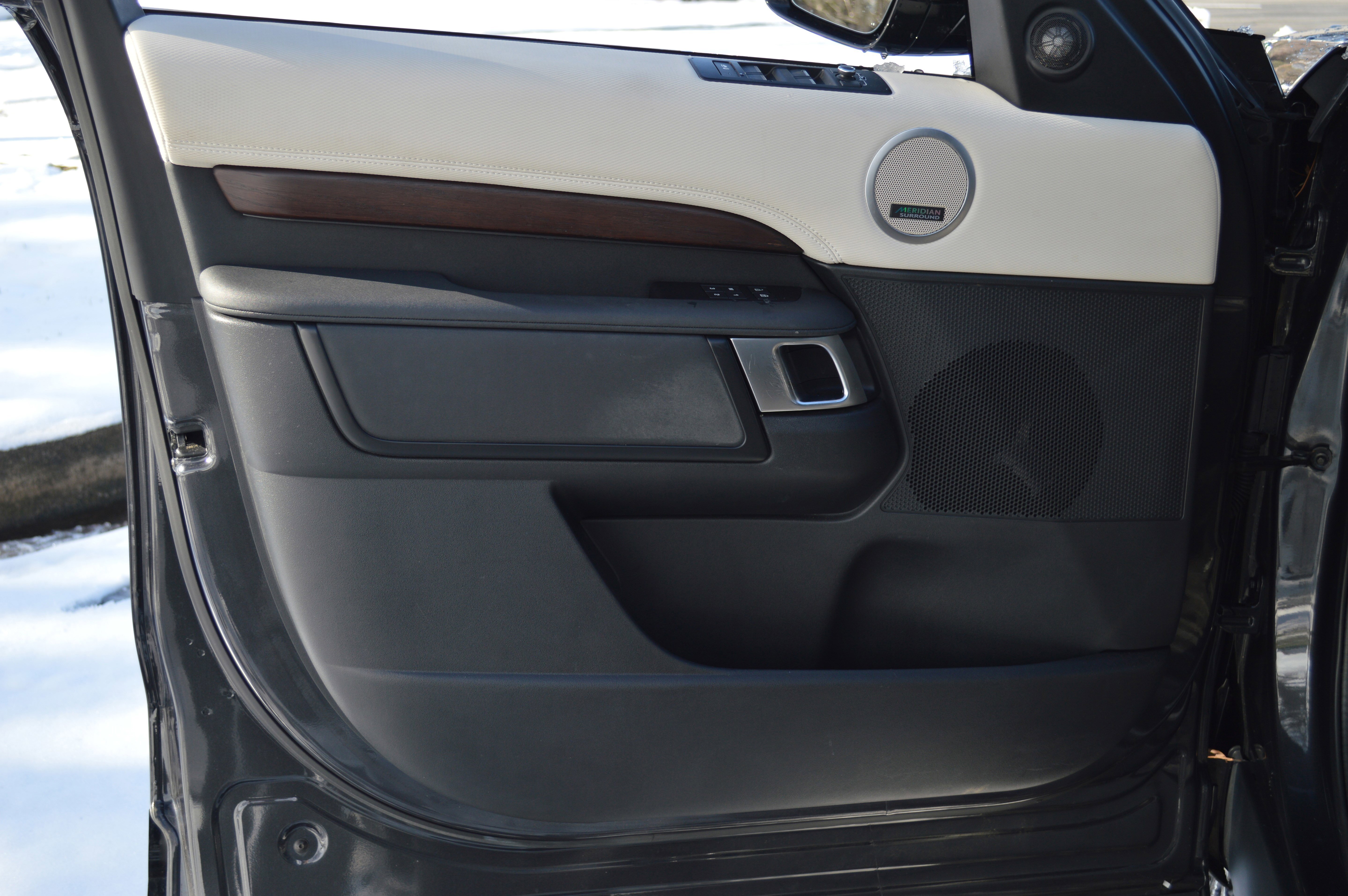 Used 2021 Land Rover Discovery HSE R-Dynamic image 10