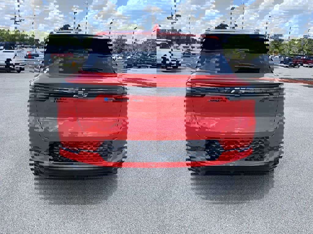 New 2025 Chevrolet Equinox EV RS image 4