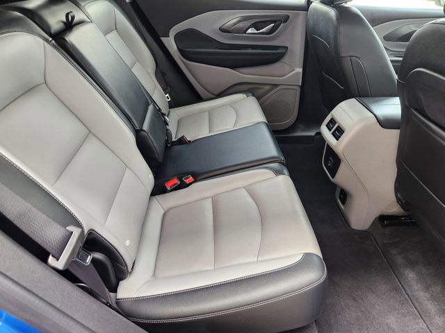 Used 2024 GMC Terrain SLT image 33