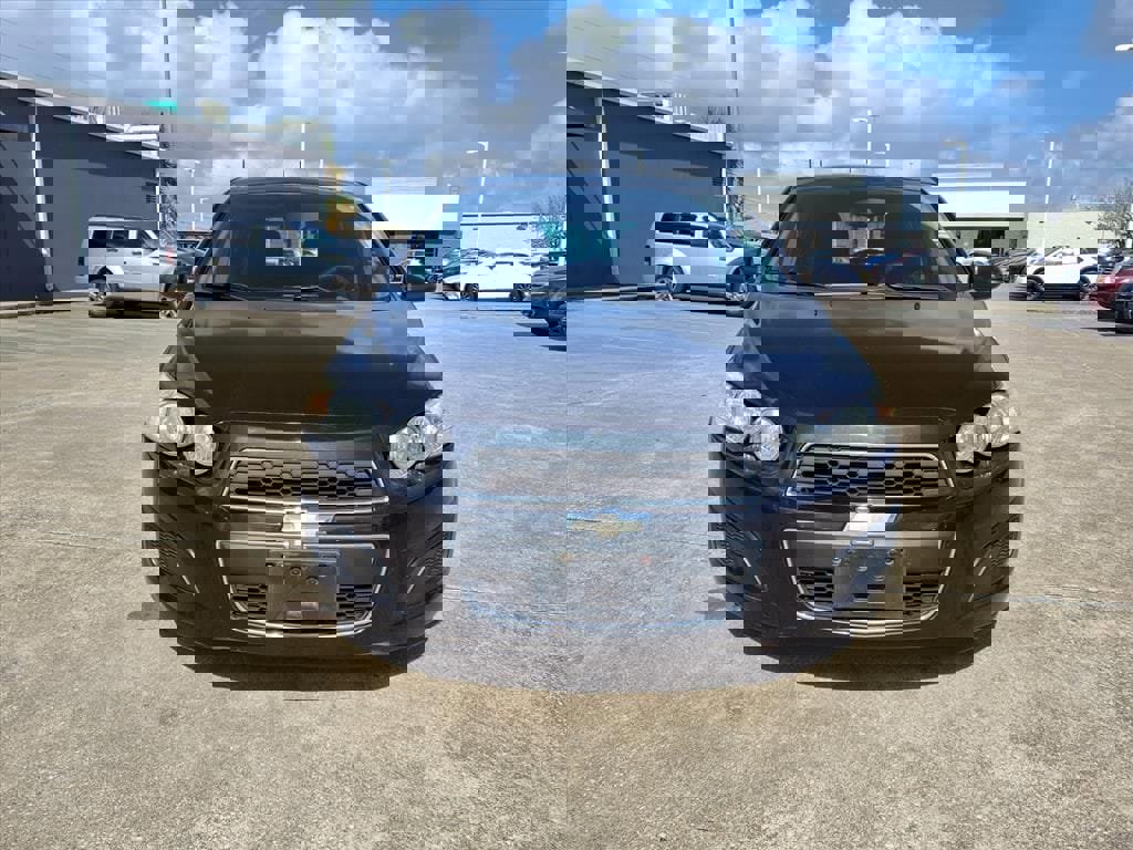 Used 2015 Chevrolet Sonic LT image 7