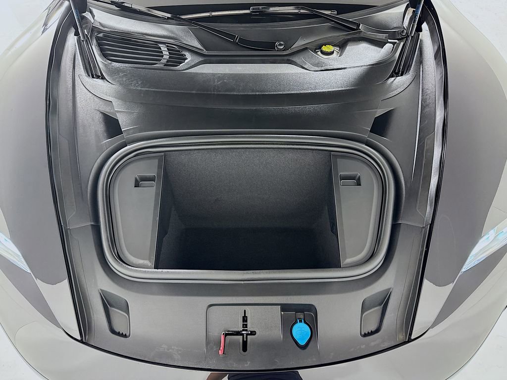 Used 2020 Porsche Taycan Turbo image 30