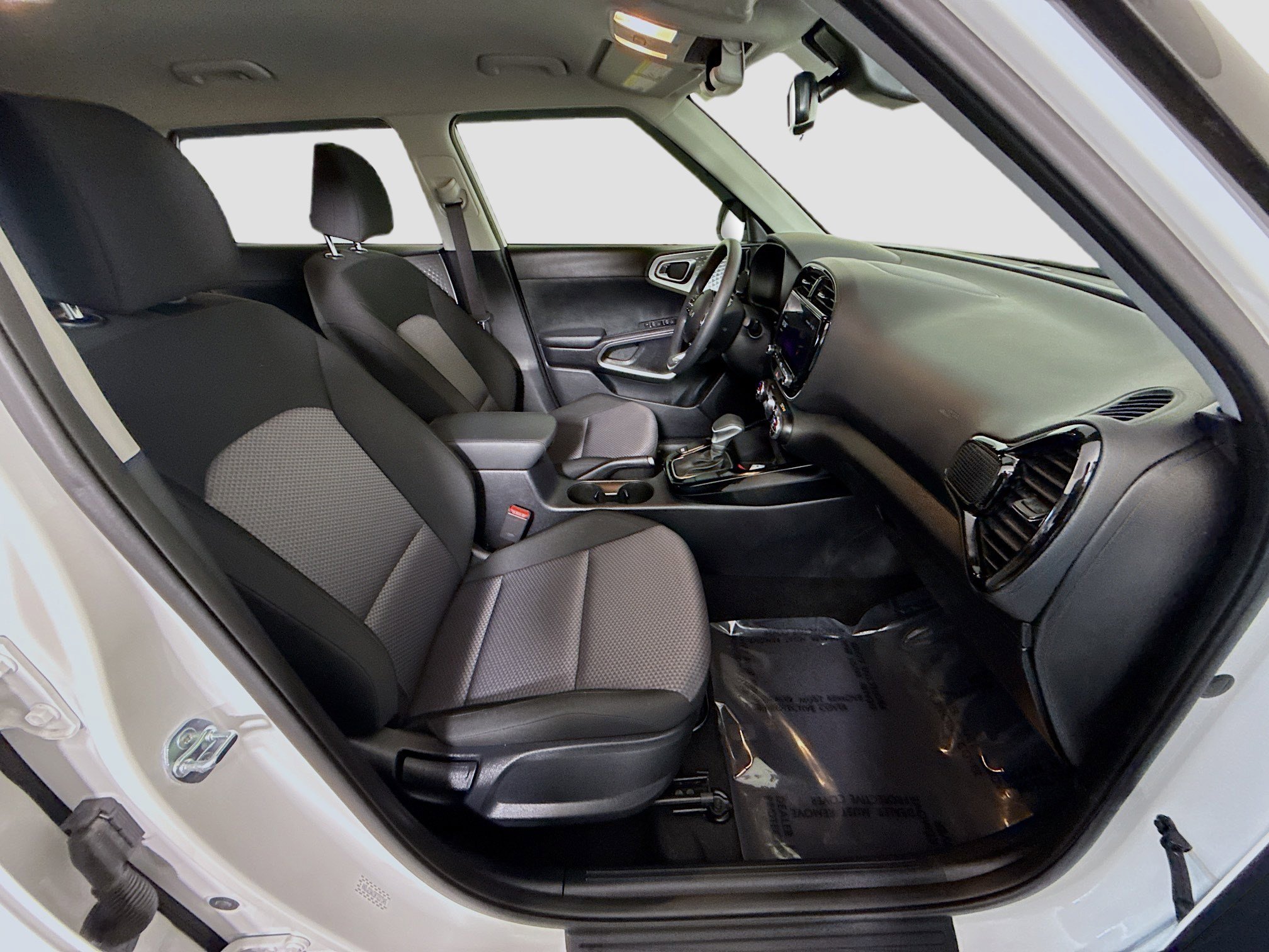 Used 2024 Kia Soul S image 29