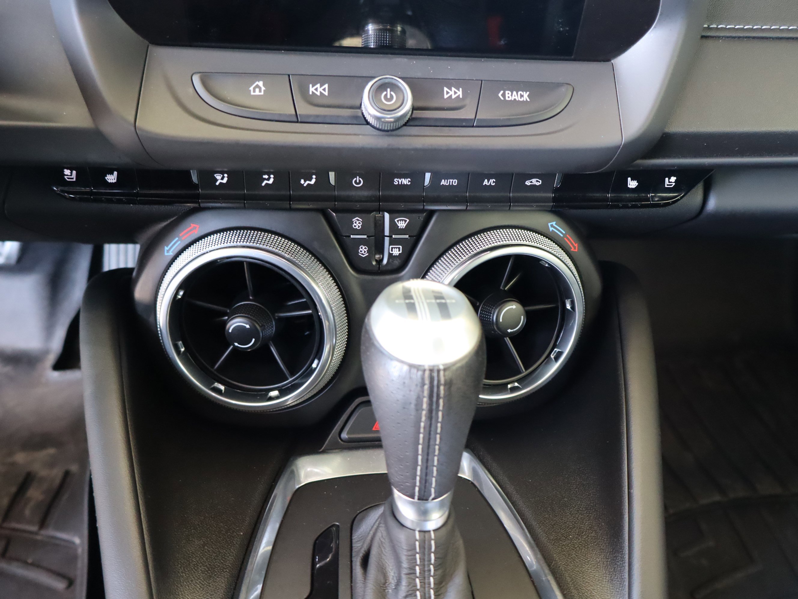 Used 2022 Chevrolet Camaro LT w/ RS Package image 26