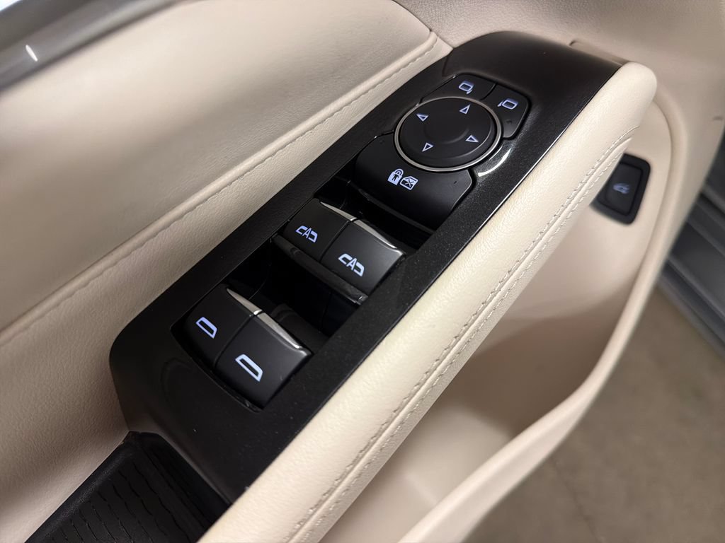 Used 2021 Cadillac CT4 Premium Luxury RWD image 21