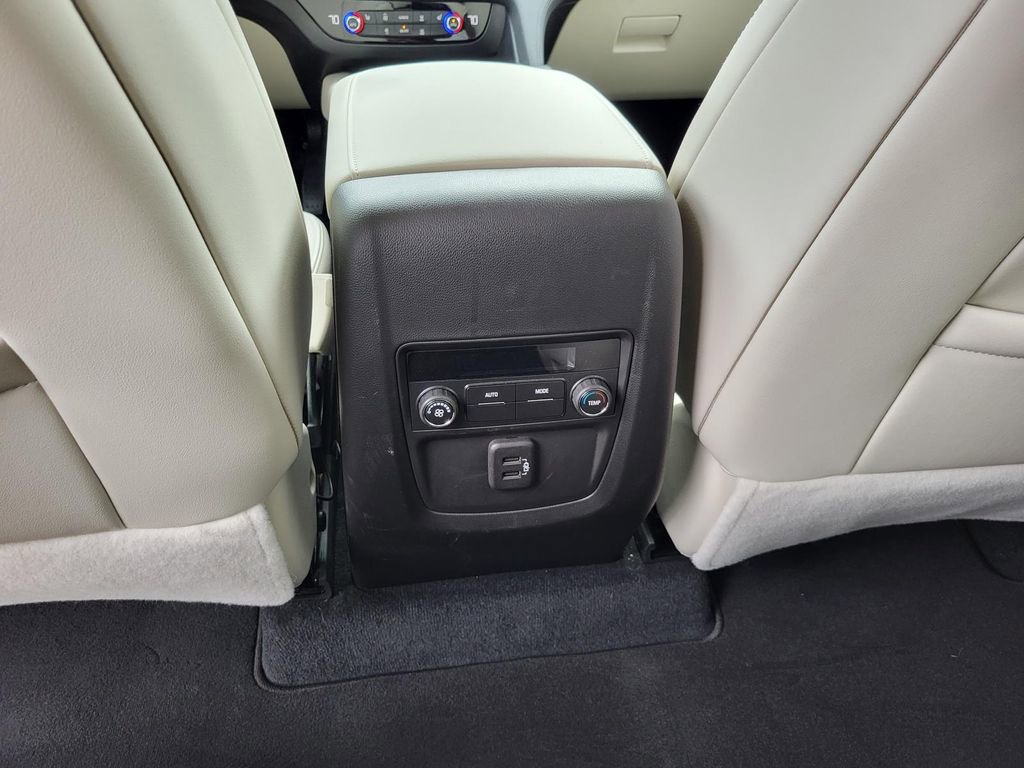 Used 2023 Buick Enclave Essence w/ Sport Touring Edition image 15