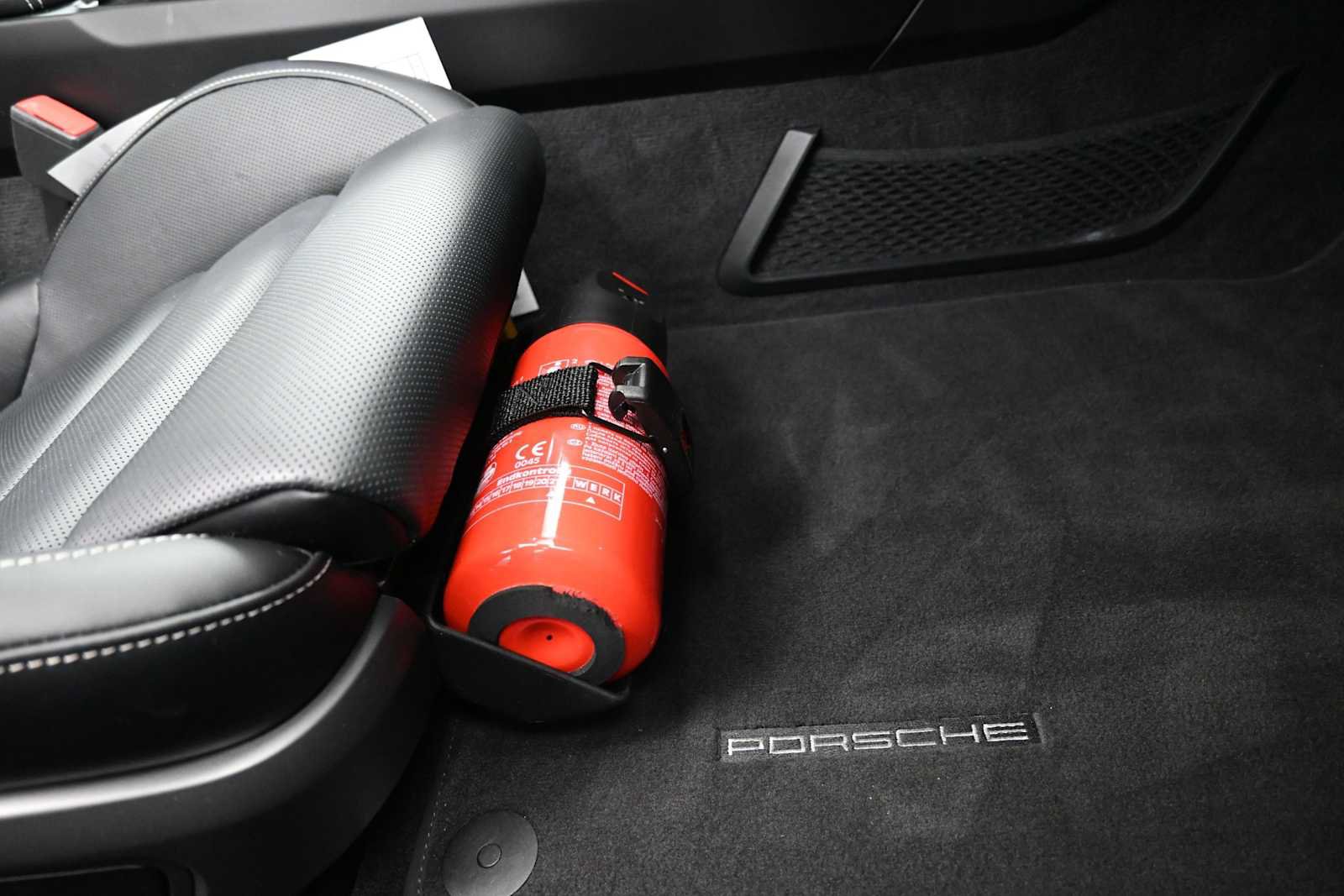 Certified 2021 Porsche 911 Turbo S AWD/4WD image 23