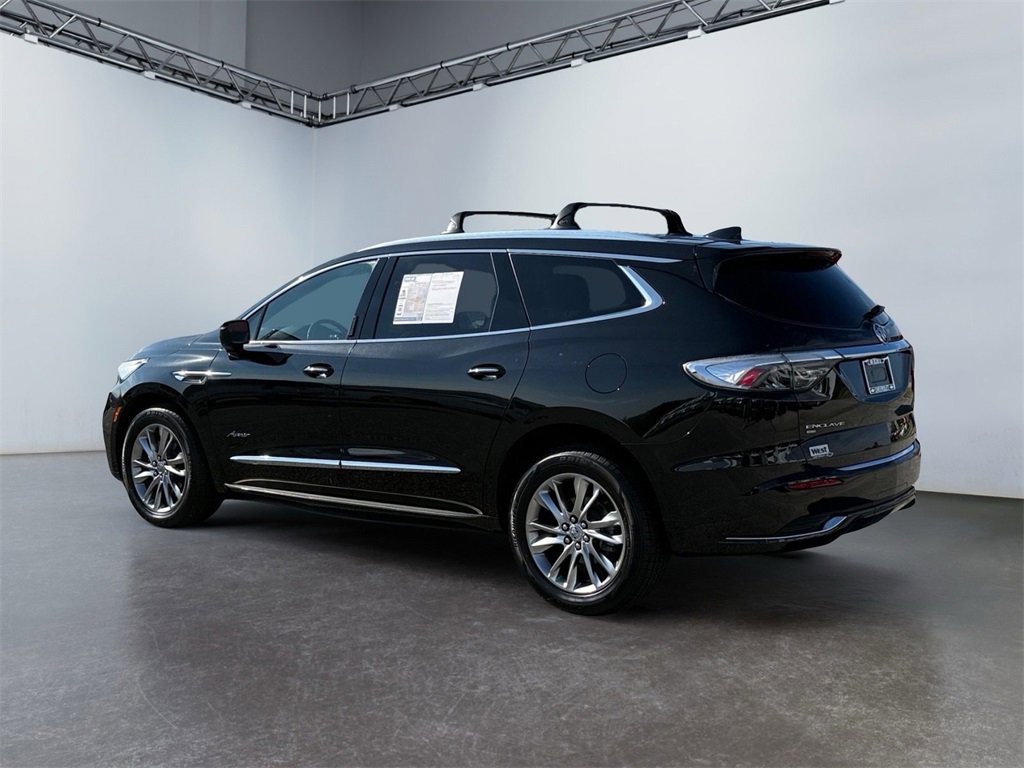 Used 2023 Buick Enclave Avenir w/ Avenir Technology Package image 5