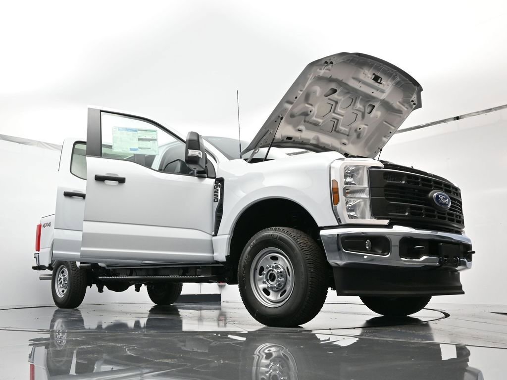 New 2026 Ford F250 XL w/ XL Chrome Package image 53