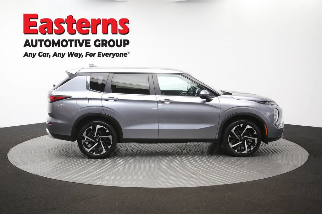 Used 2024 Mitsubishi Outlander SE AWD/4WD image 47
