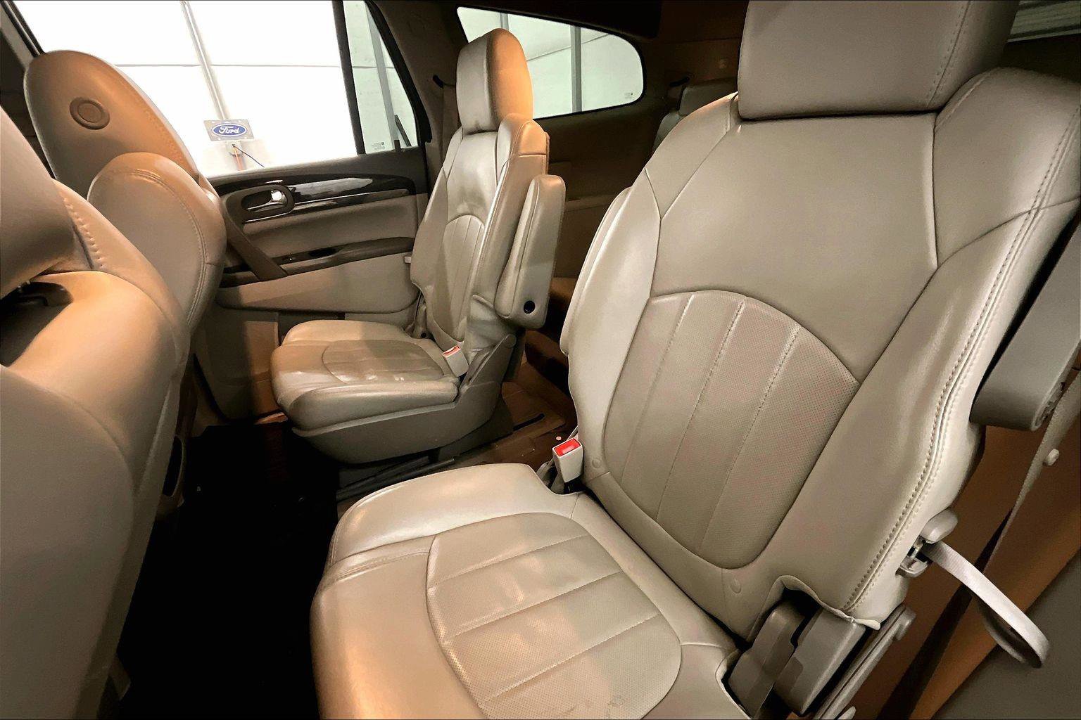 Used 2015 Buick Enclave Leather image 26