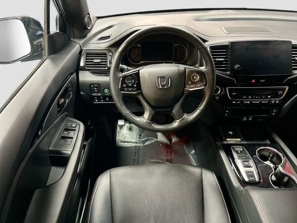 Used 2025 Honda Passport Black Edition image 24